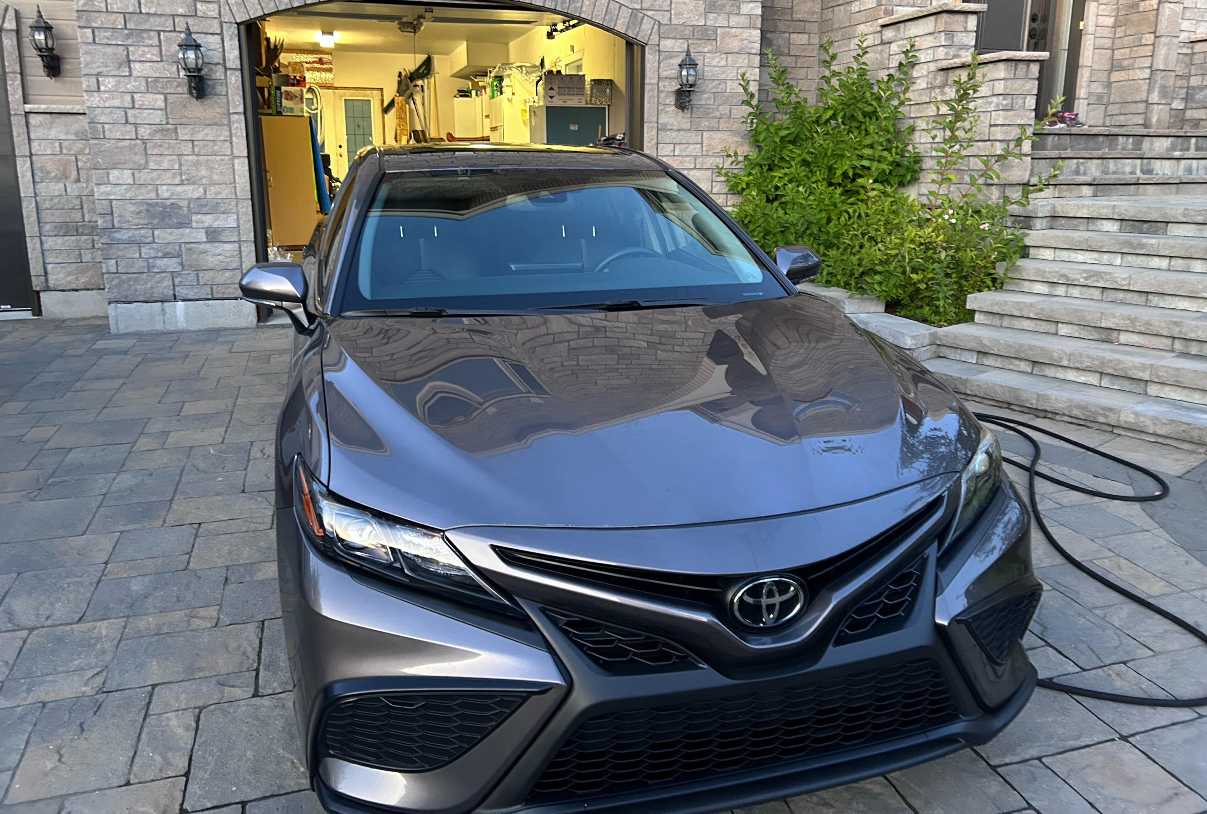 toyota camry capot partiel et dessus du pare-brise